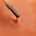 Кольоровий закріплювач без липкого шару №04 Tint Top Coat Couture Colour 9 мл Кольоровий закріплювач без липкого шару №04 Tint Top Coat Couture Colour 9 мл
